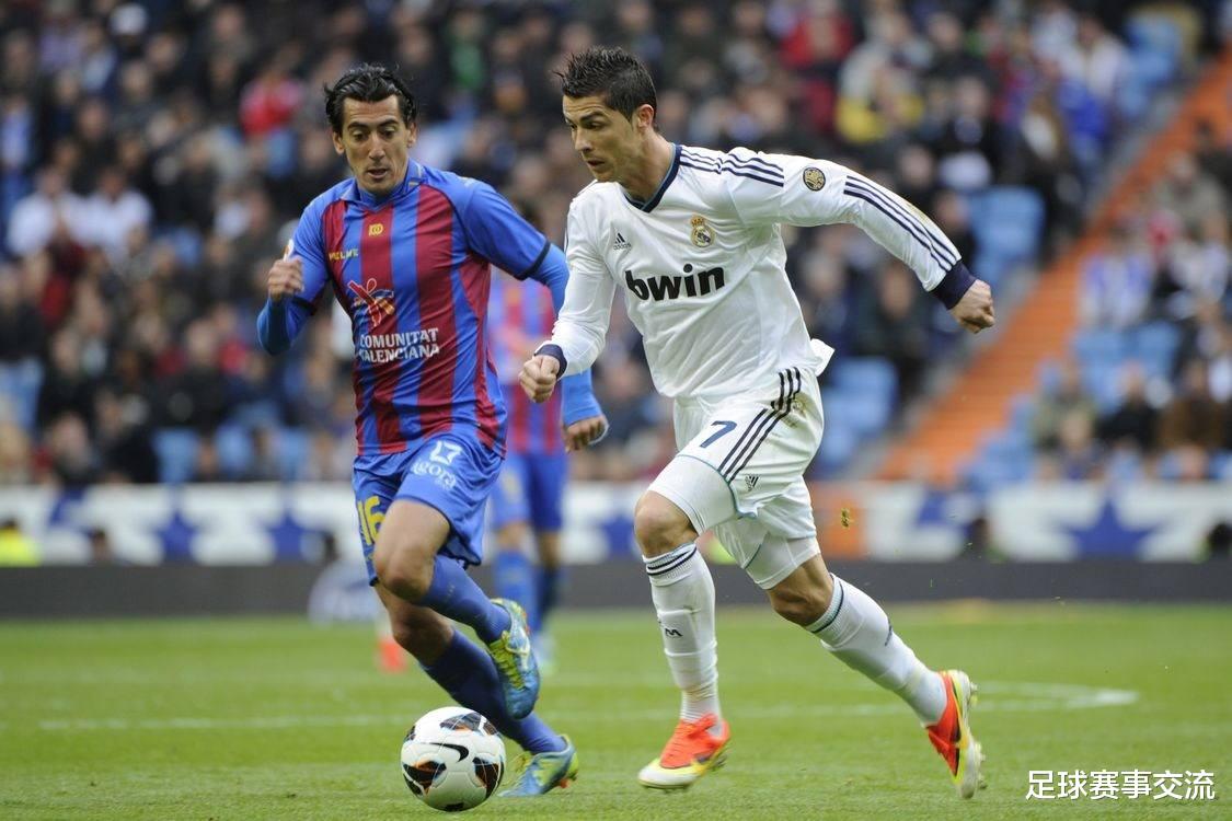 从关键时刻毕尔巴鄂竞技调整名单以备德甲到拜仁慕尼黑赛前篮板制胜，莎拉波娃在勇士比赛中悬念迭起(莎拉波娃露缝隙图片)